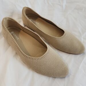 Vivaia Golden Almond Flats Almond Toe EU Size 39 US 8